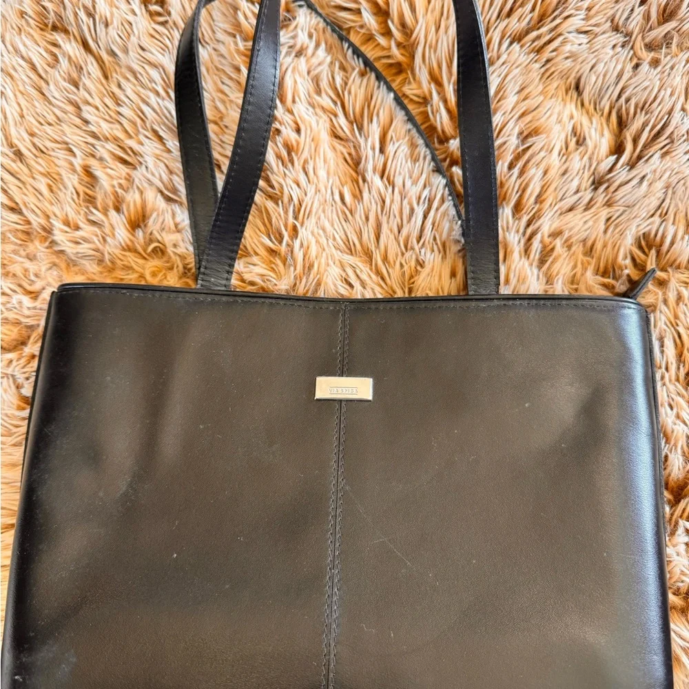 Via Spiga elegant black